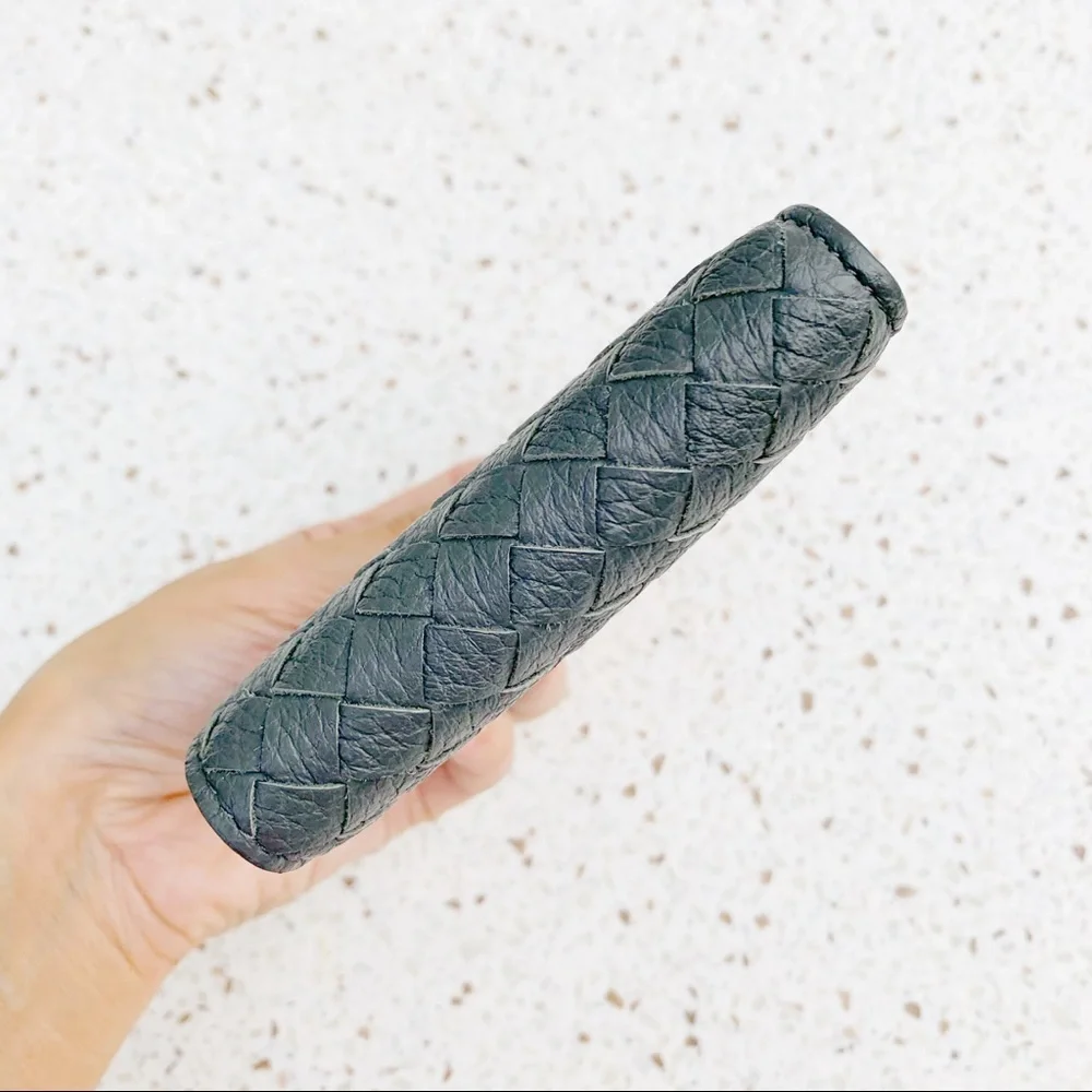 NWT Bottega Veneta Intriciato Leather BifoldWallet​